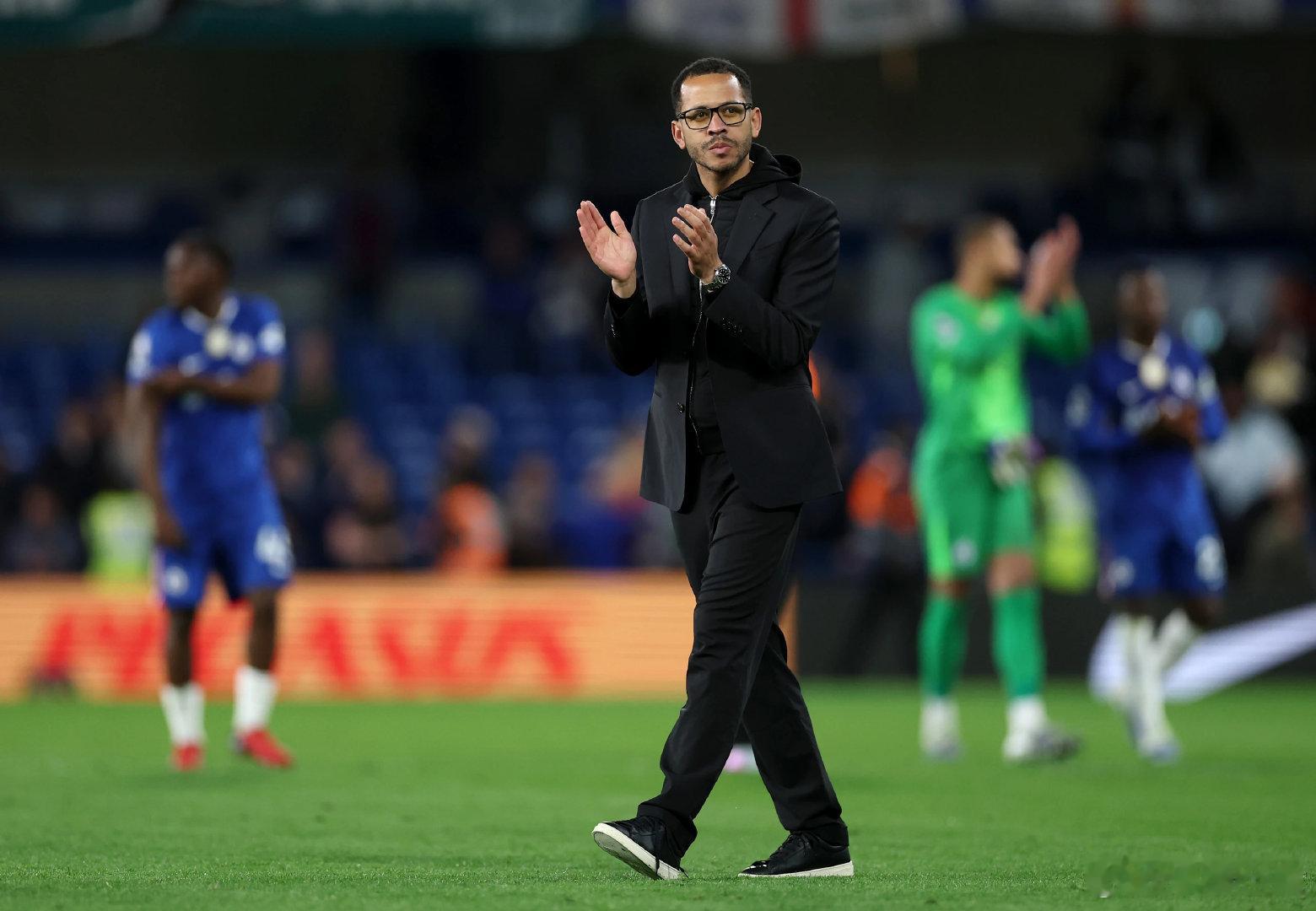 【近况糟糕】罗马诺：虽然切尔西目前4连败且一球未进，但球队高层依然信任主教练罗塞