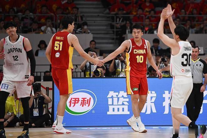 【男篮输日本还在发酵！特别是输在了昨天那个日子！】

中国男篮在亚运会半决赛以7