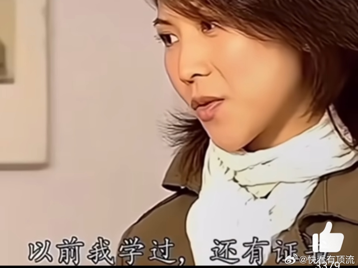 蔡少芬死嘴快念啊  娘娘的普通话虽烫嘴，但这努力的小模样太萌啦，仿佛在说“臣妾做