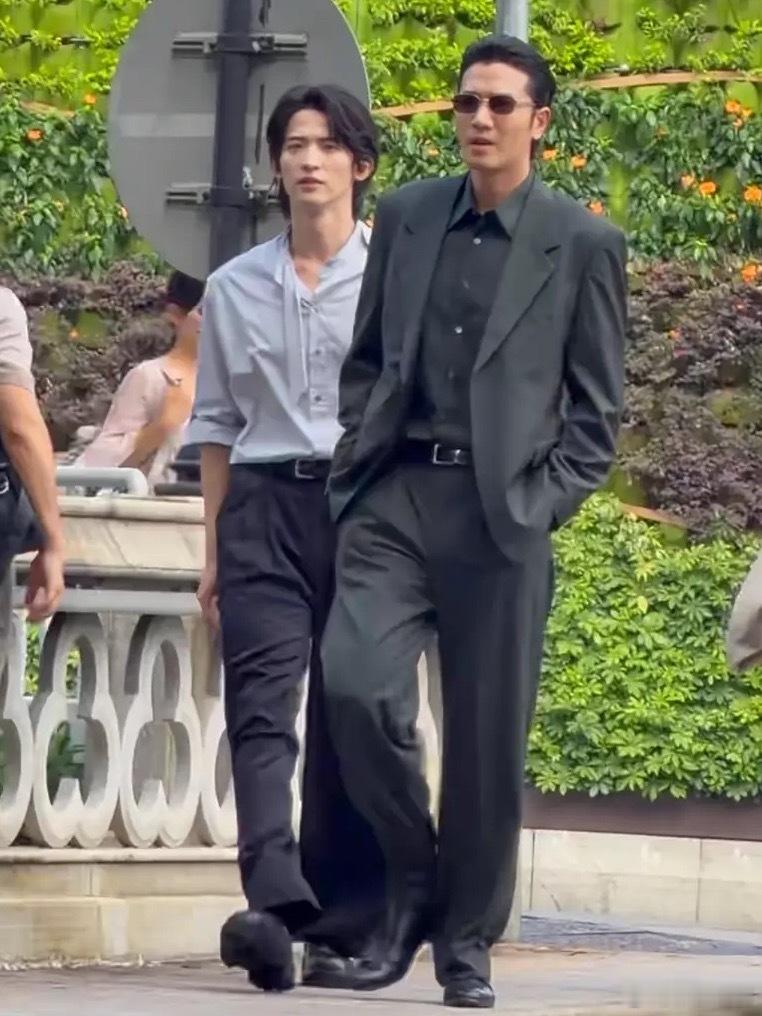 🥚两个男主同框谁赢？ ​​​