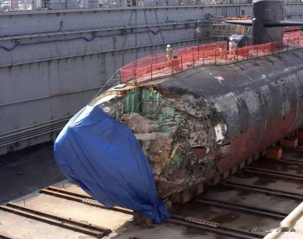 美国海军的海狼级3号艇正式弃疗了……
2021年的时候，海狼级的3号艇康涅狄格号