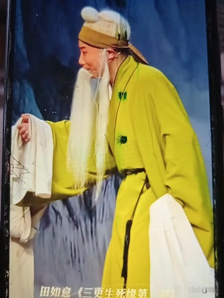 田如意，是小皇后豫剧团主要演员之一，因常演皇帝角色被戏称为“皇帝专业户”。在豫剧