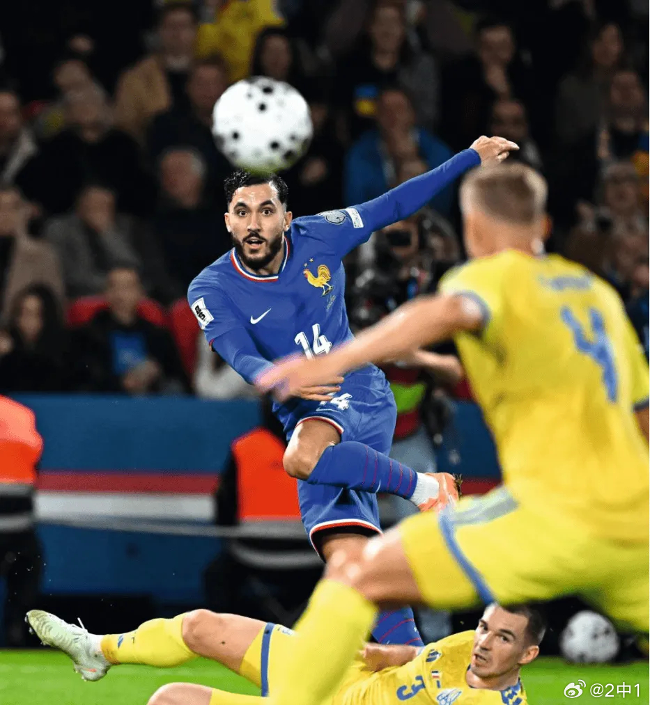 谢尔基：足球16年后走下坡，我的目标是金球奖曼城中场谢尔基接受《队报》专访，聊了