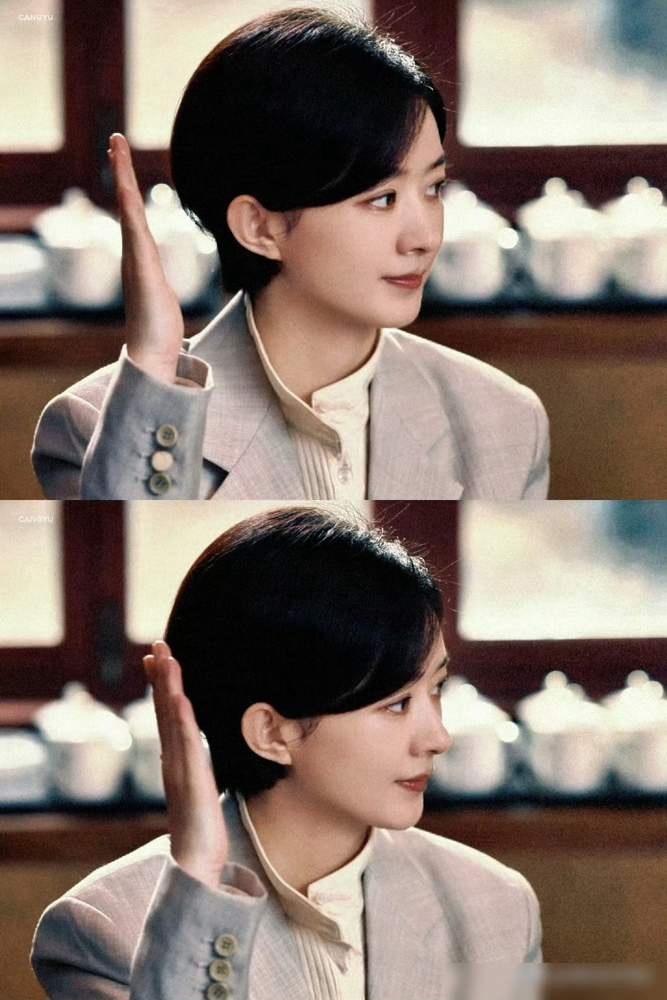 第一次见男女主用三蹦子巡游谁懂啊！追《小城大事》前四集直接笑到捶腿，赵丽颖演的李