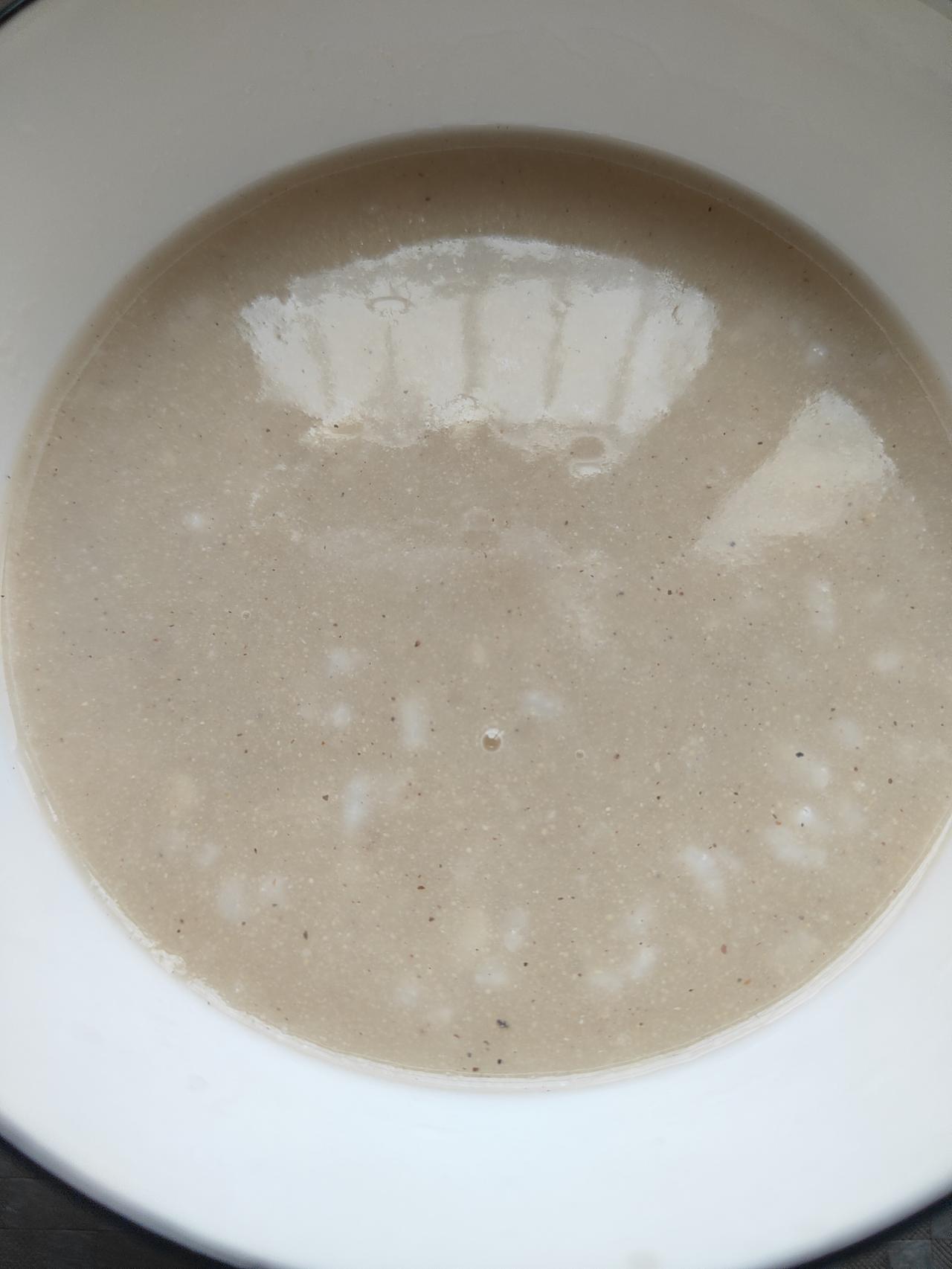 晒图笔记大赛 老婆喊着要我在家吃饭本以为这个午餐是硬菜，结果端上来一碗热乎乎的粥