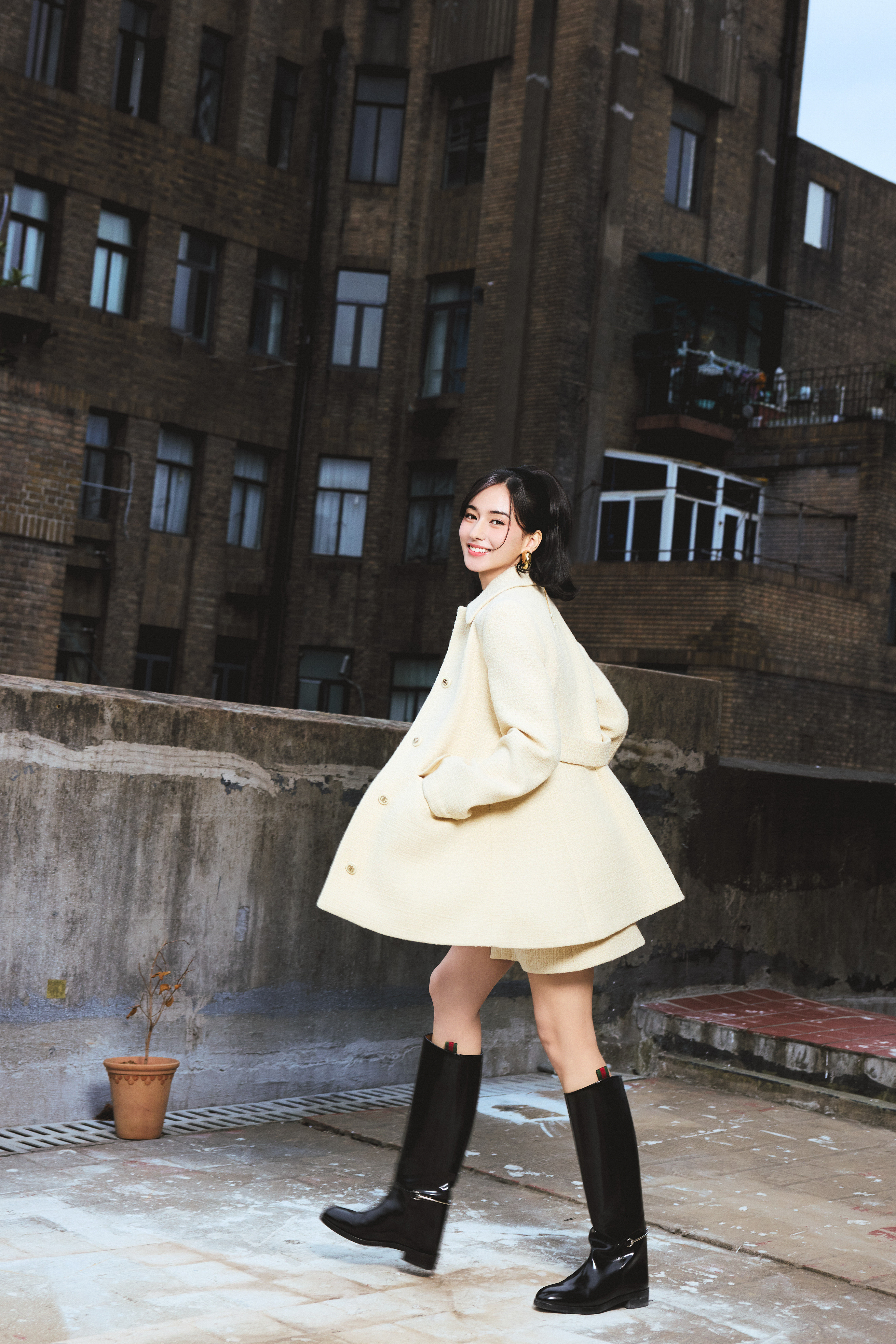 李宛妲[超话] 在复制粘贴的时代，你是手写的诗[鲜花] ​​​