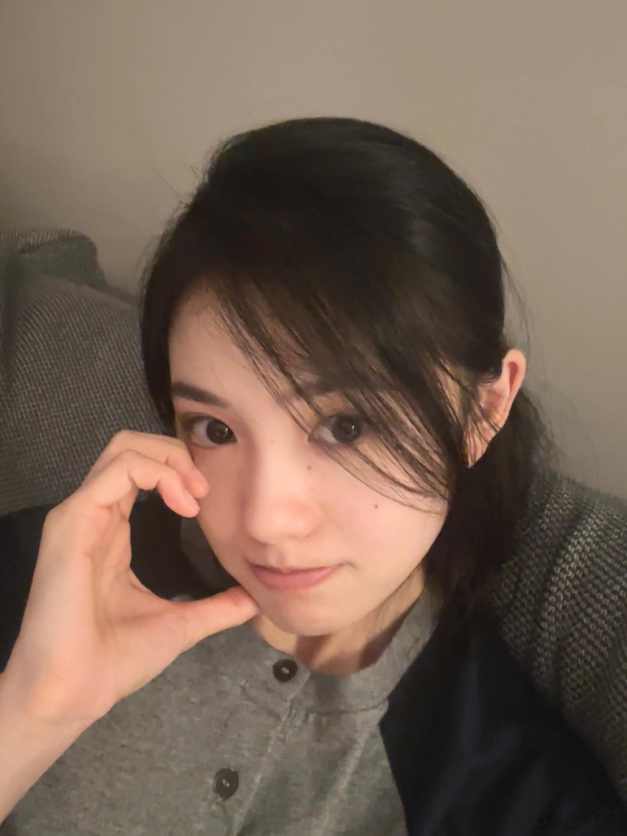 一只猪的自拍🤳 