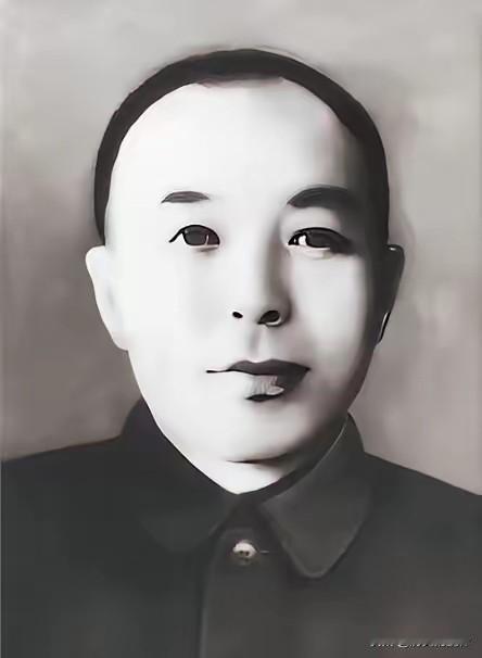 1946年致命鸿门宴！抗联名将李兆麟喝下毒茶，察觉不对时，衣柜早已藏满杀手
 