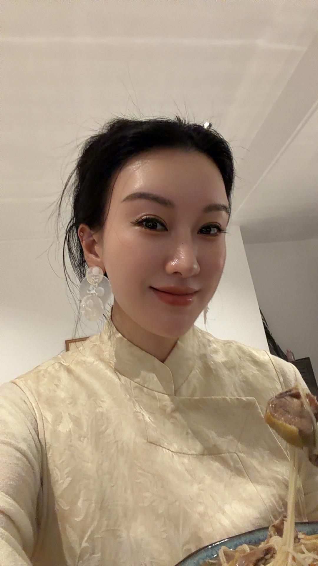 喜欢活在自己的世界里