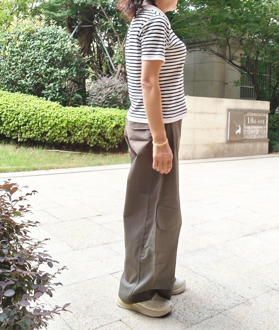 有位丈夫是董事长的女士，平日里总穿几十块钱的平价衣裳。旁人劝她，好歹置办几身体面
