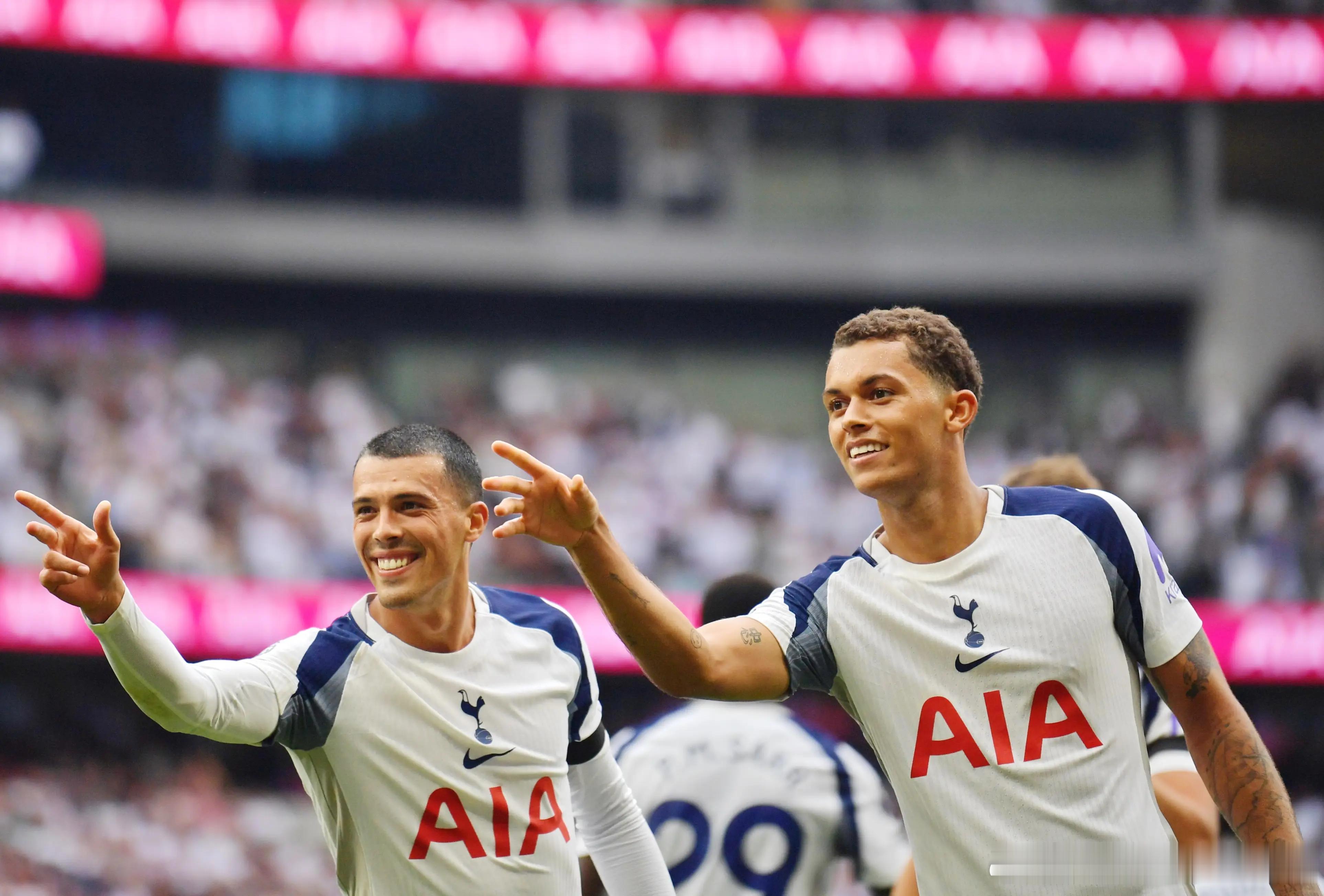 今日免费赛事情报更新！018 英超 伯恩利vs热刺实力战意1.升班马伯恩利目前排