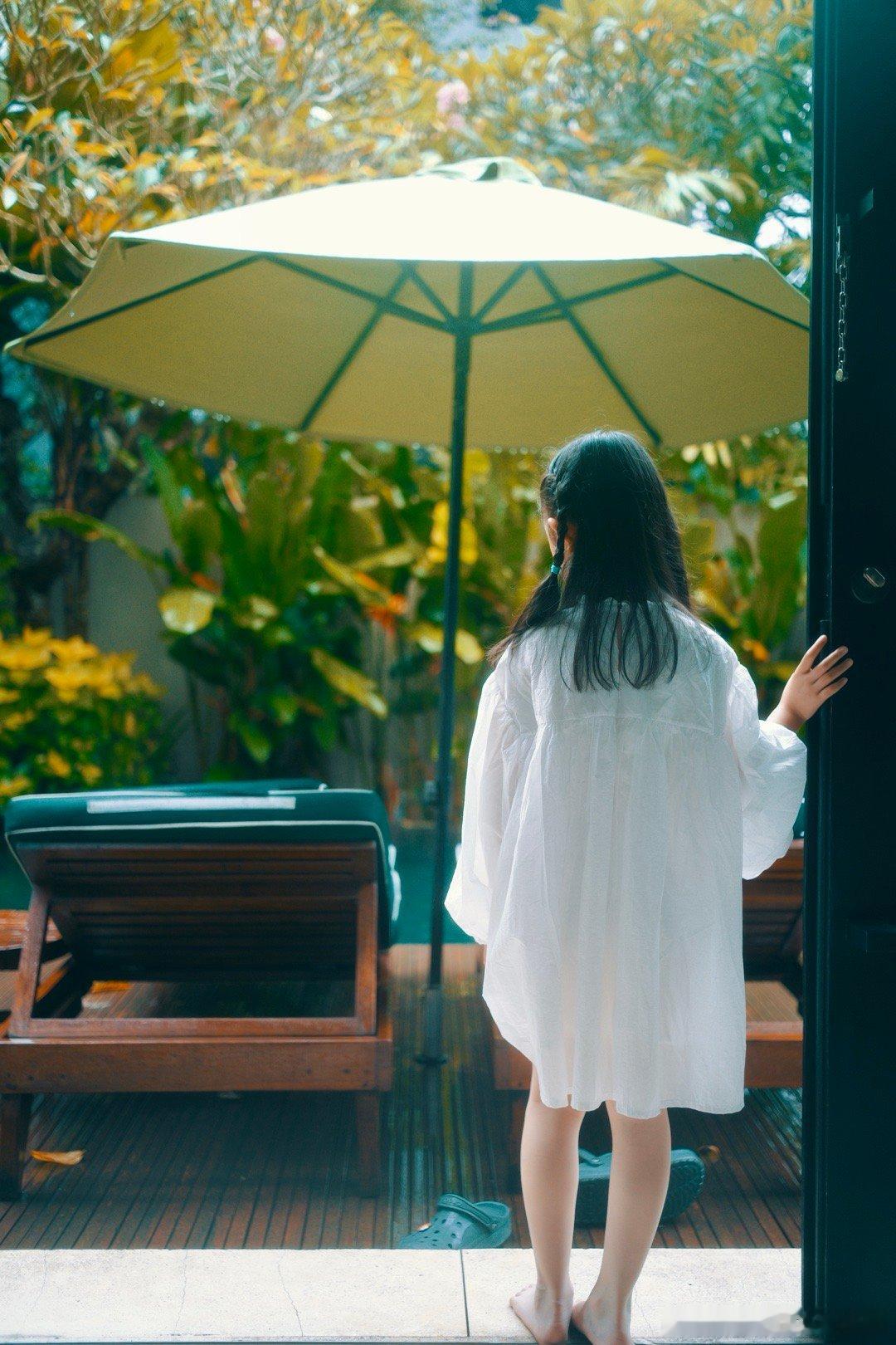 听说今天路上还堵车？那我继续躺一天吧雨季的海岛有多酸爽来了才知道 印度尼西亚·巴