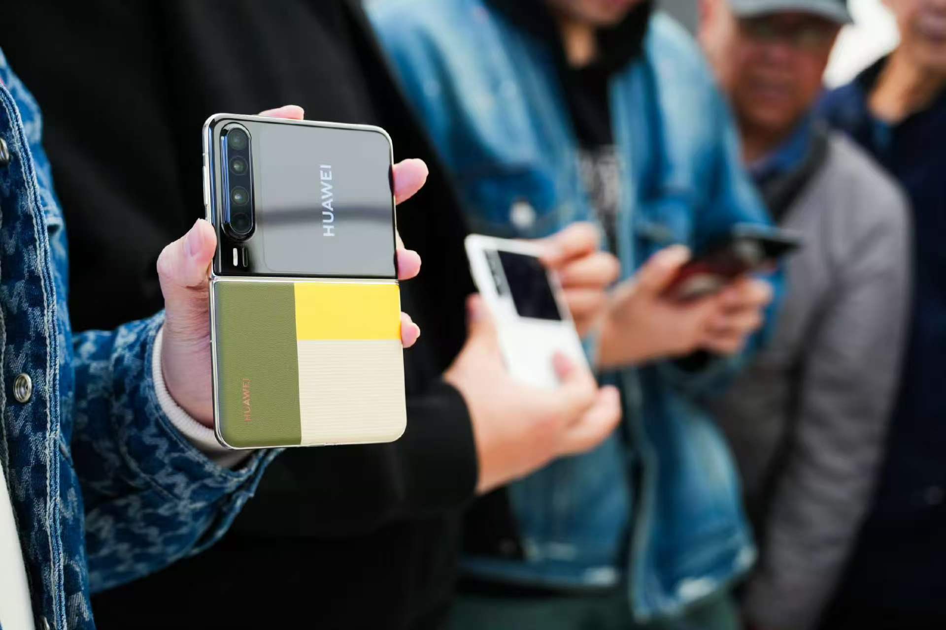 从目前信息来看，华为Pura X直板版的立项与推进，是一次对手机行业“细长屏”惯