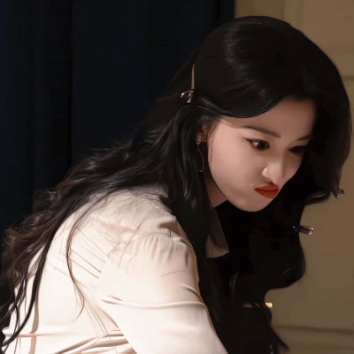 王楚然🚢王楚然裟椤 ﻿ 🚢王楚然浮生﻿ 看起来很萌 实际上和看起来一样⌯⦁⩊