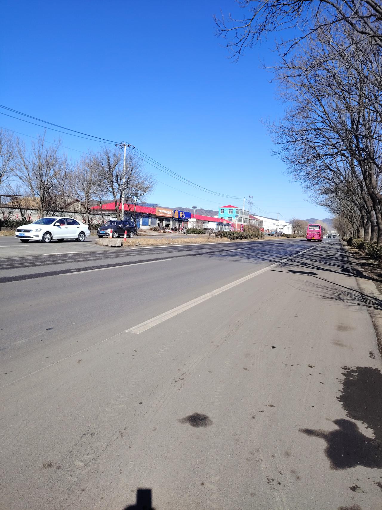 春日生活打卡季 春日真是个让人幸福感爆棚的季节！周末出去溜达一圈，感觉整个人都被