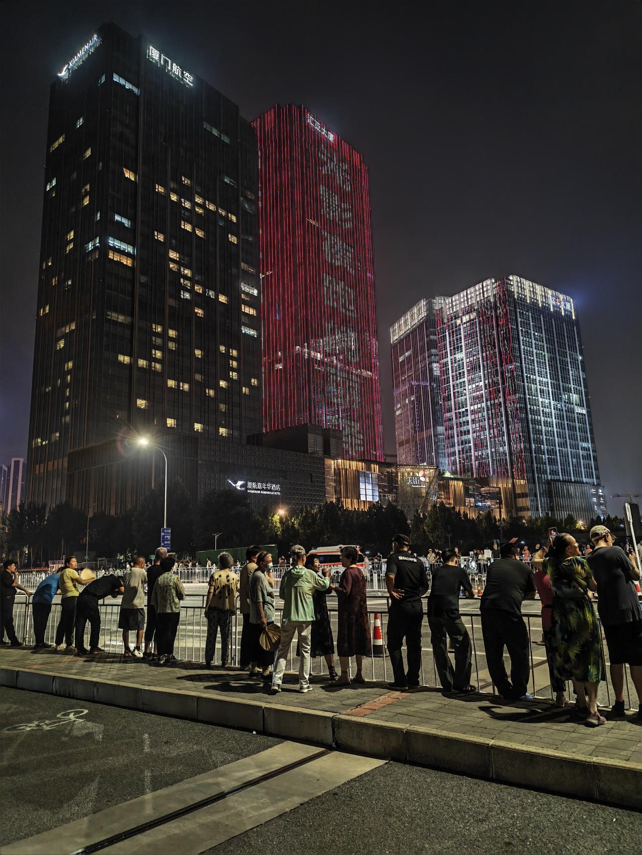 丽泽的夜间马拉松