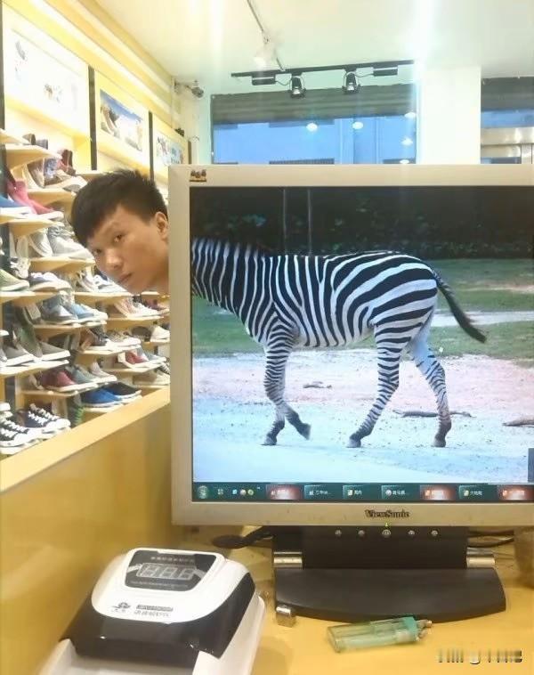 钱都流向了不缺钱的人，
爱都流向了不缺爱的人，
苦难都流向了能吃苦的人。