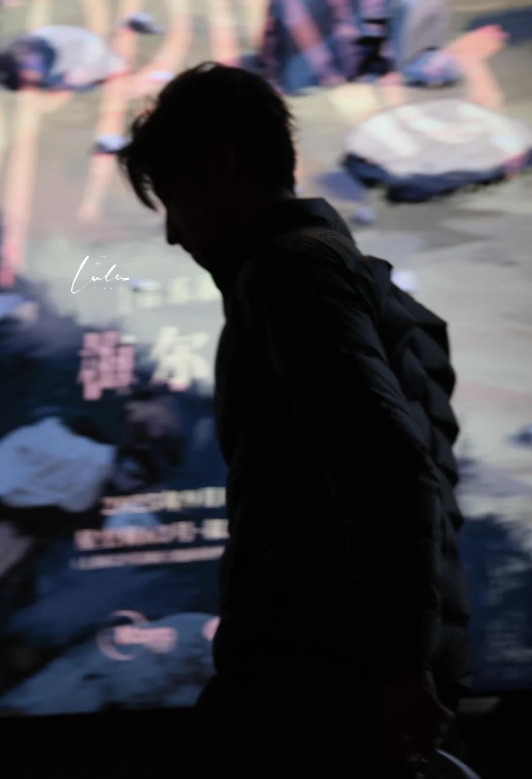 ⚠️环人广有猛兽出没！
酷耶@邵立君
	
好明显吧
	
邵立君