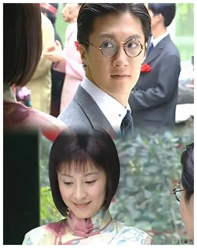 柳春江啊柳春江！唉……

偶然刷到《金粉世家》的视频，这部浪漫的大时代悲剧电视剧