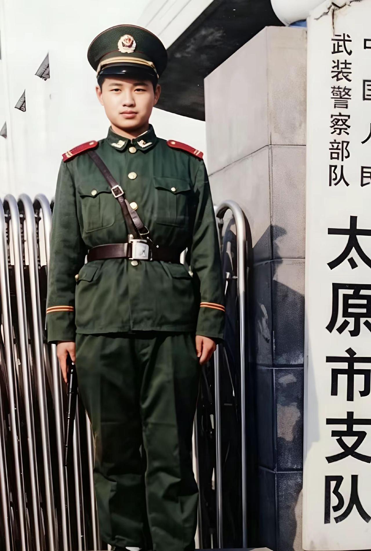 身披橄榄绿，守护太原城。致所有当过兵的战友 回忆 军迷发烧友 老照片里的旧时光
