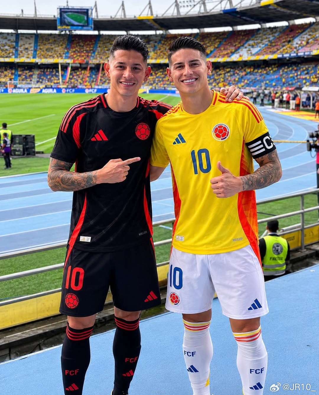 JR10J罗🇨🇴🔟哈梅斯模仿秀todosconjames