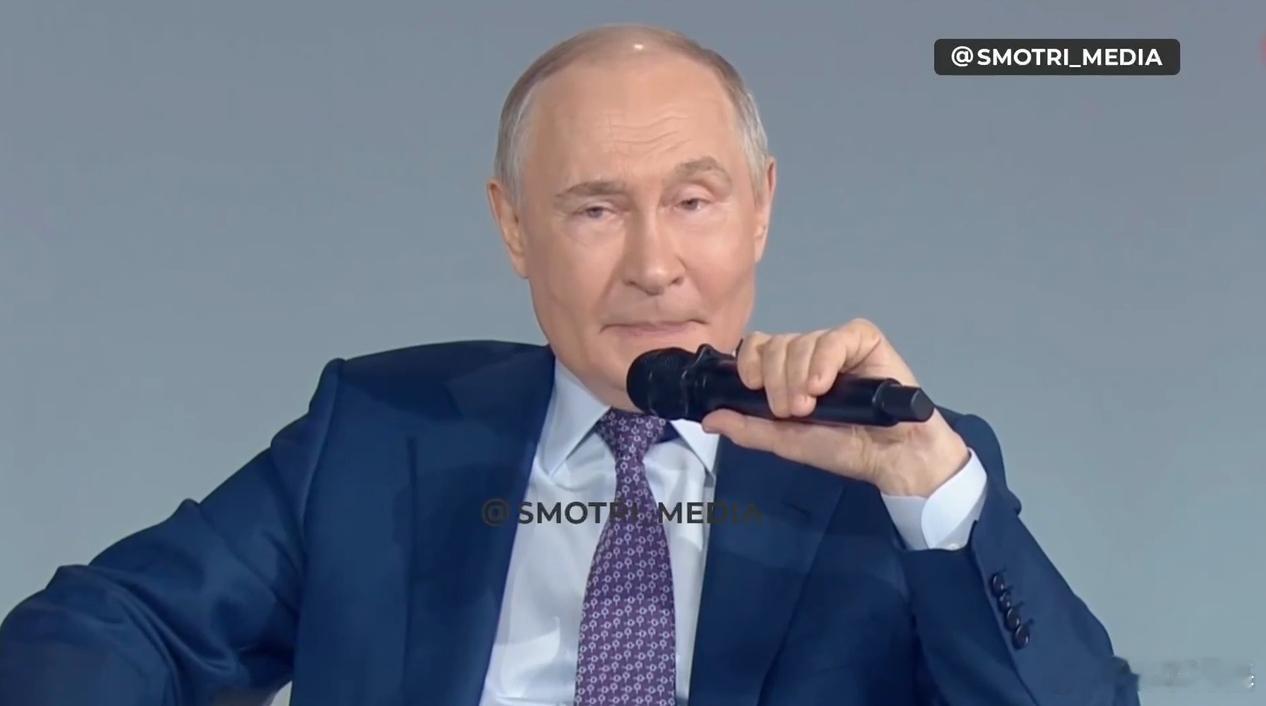 🇷🇺🇫🇷⚡️普京表示，一些法兰西共和国的公民正在特别军事行动区与俄罗斯士