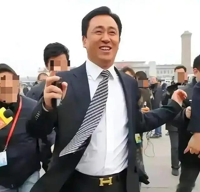 眼看他起高楼、眼看他宴宾客、眼看他楼塌了！恒大创始人许家印一审被判无期加没收个人