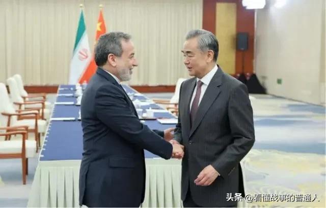 伊朗外长阿拉格齐把电话打进了北京，开口第一件事是感谢中国！很多人以为这不过是外交