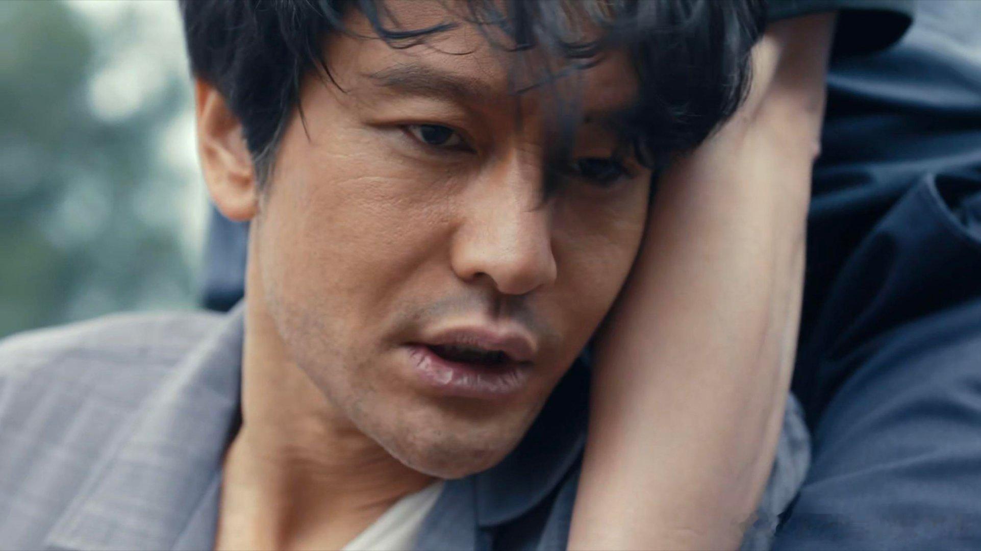 黄晓明生理性演技 黄晓明在《小城大事》里这段疼到扭曲的戏，完全打破了刻板印象。没