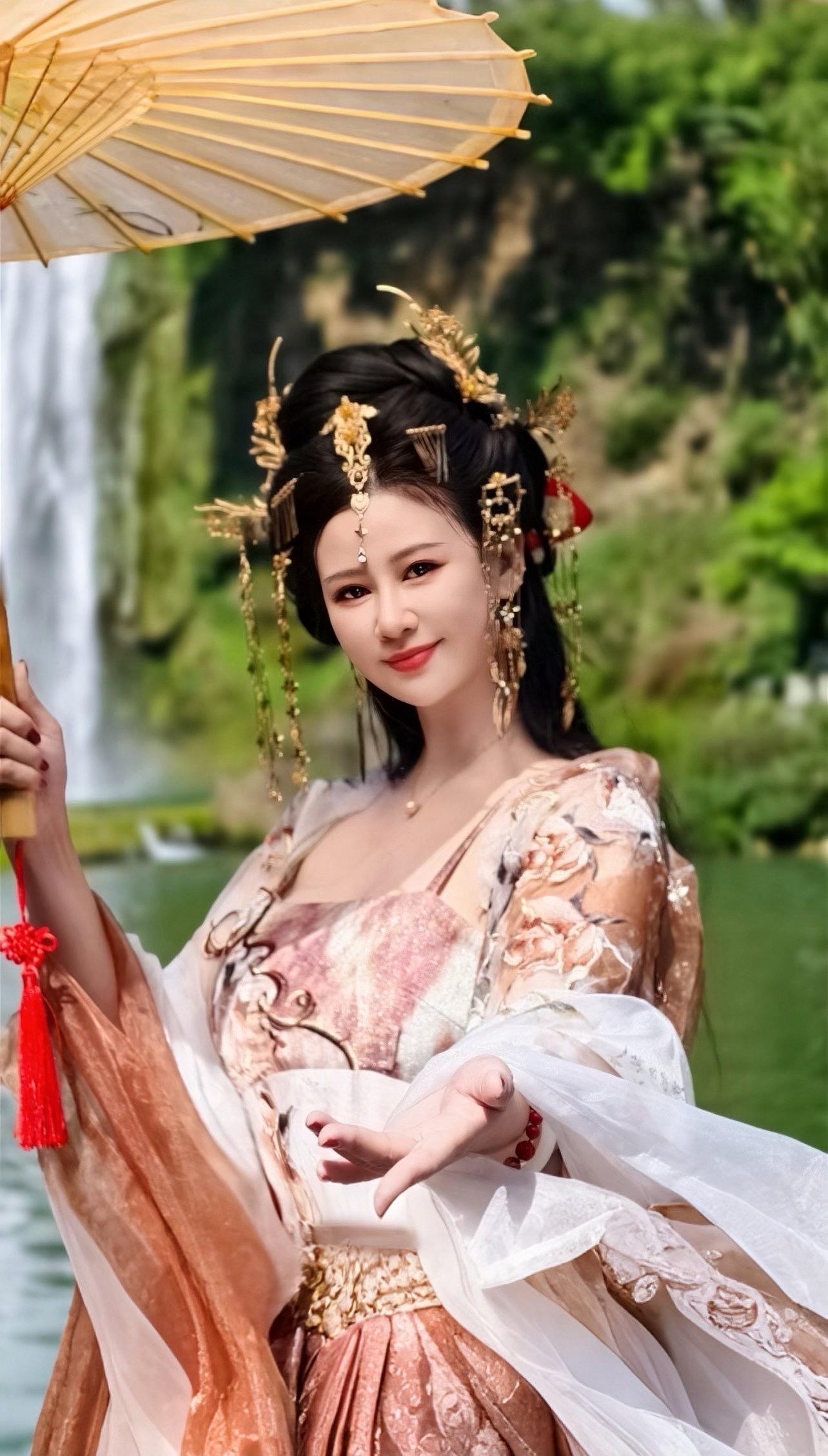 神女爱世人…✨