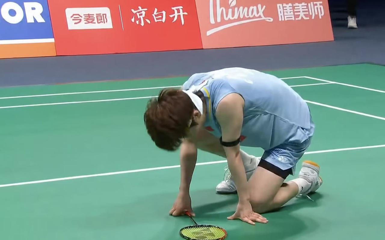 太遗憾了！决胜局未能顶住，王祉怡不敌安洗莹，获亚锦赛亚军。

安洗莹的确非常厉害