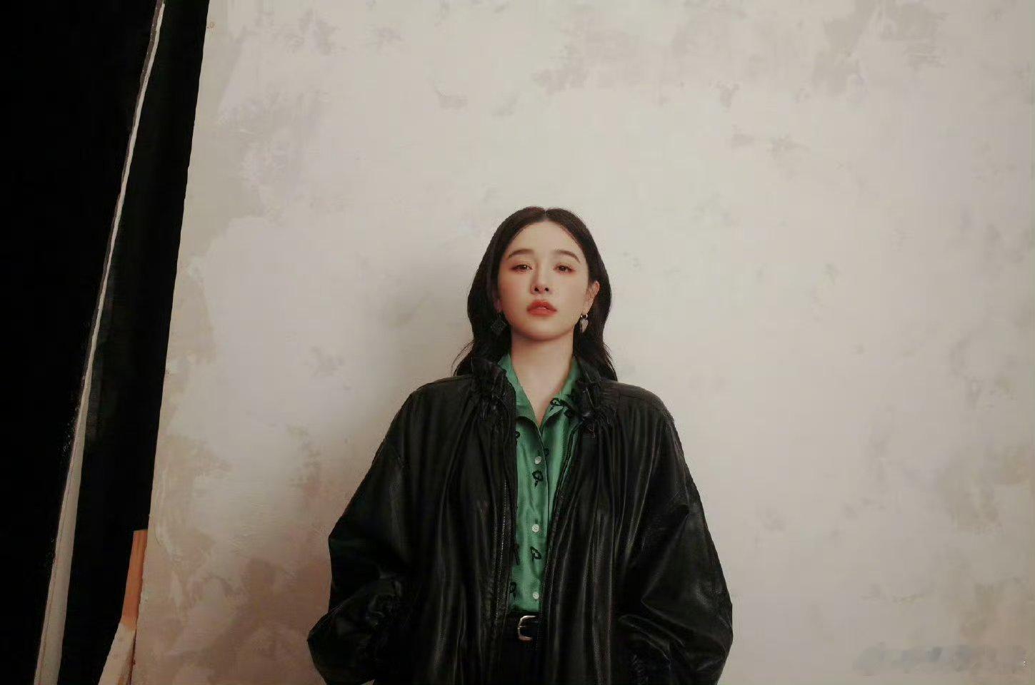 孙怡阚清子教曾沛慈说东北话 孙怡阚清子在线教曾沛慈东北话也太好笑啦!台妹软乎乎说