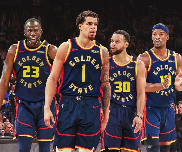 如果得到小迈克尔-波特，勇士首发可以升级为:

中锋，昆腾-波斯特，25岁，身高