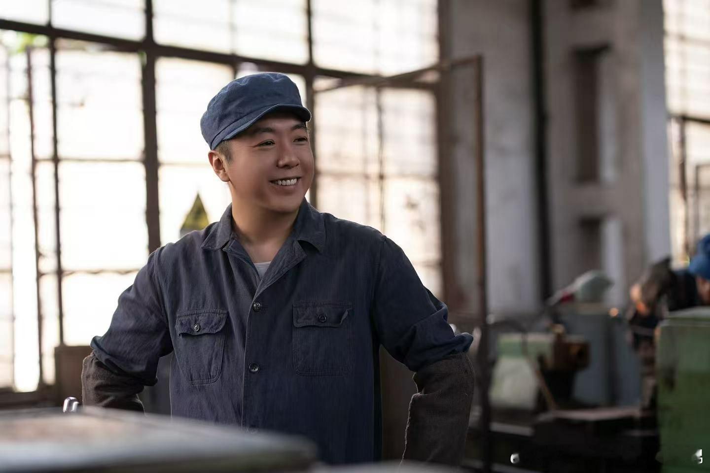 【《好好的时光》热播 鲍晓：把普通人演活，是对观众最大的尊重 】近日，由刘家成、