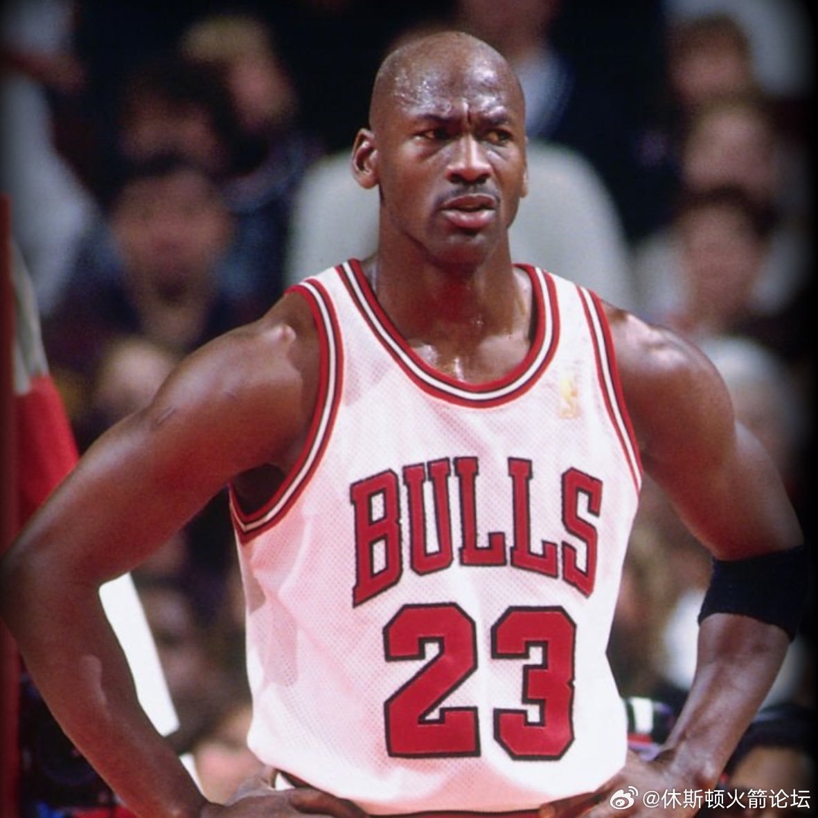 预计杜兰特（32163分）将在接下来的5场比赛中超越迈克尔·乔丹（32292分）