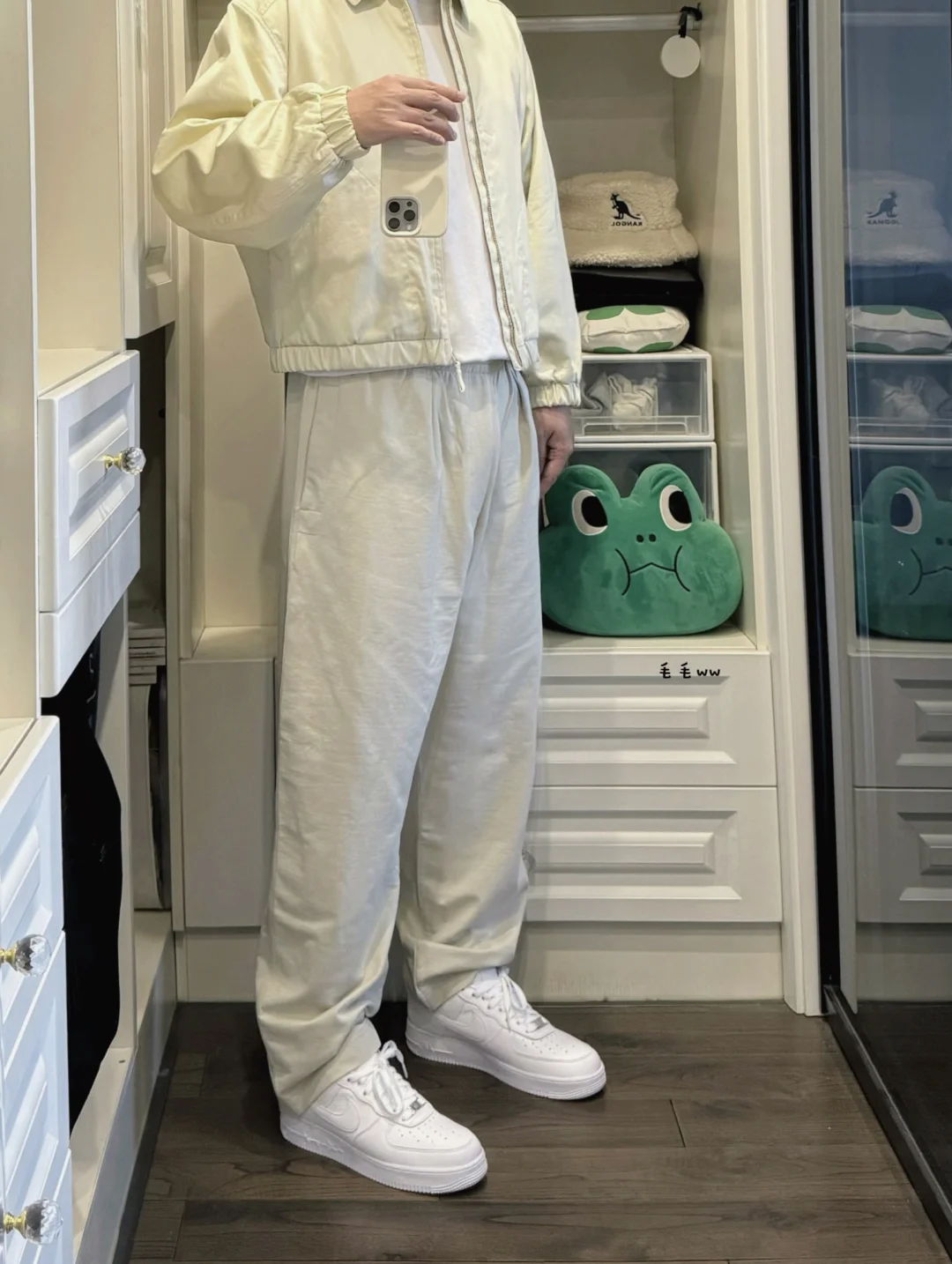 米黄色系｜优衣库穿搭