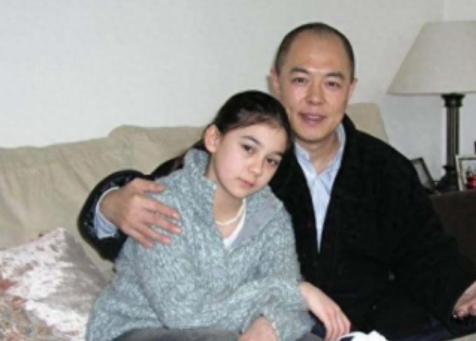 她是“回族第一美女”，当年被“皇阿玛”张铁林玩弄感情，转身竟嫁给了港片里‘臭名昭