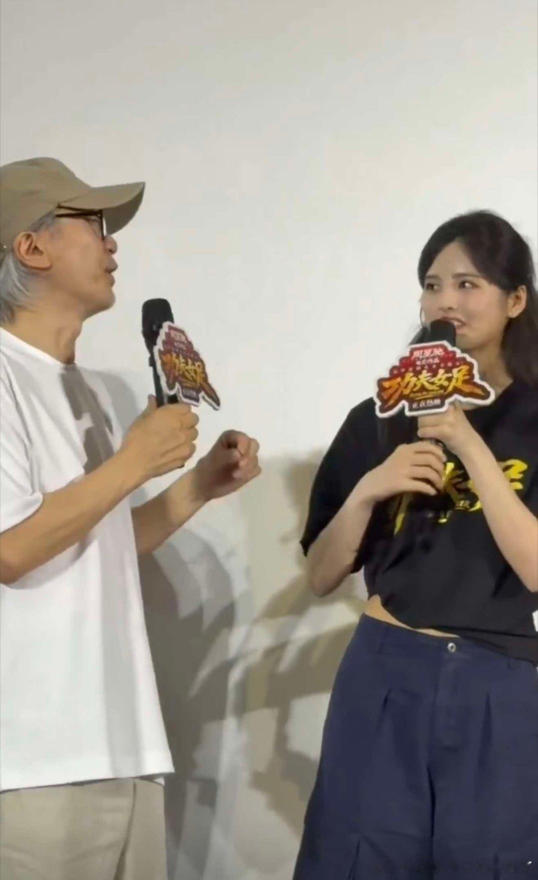 功夫女足雪野在天上拍了半部戏《功夫女足》中超亮眼的天外飞仙踢球招式背后藏着满满汗