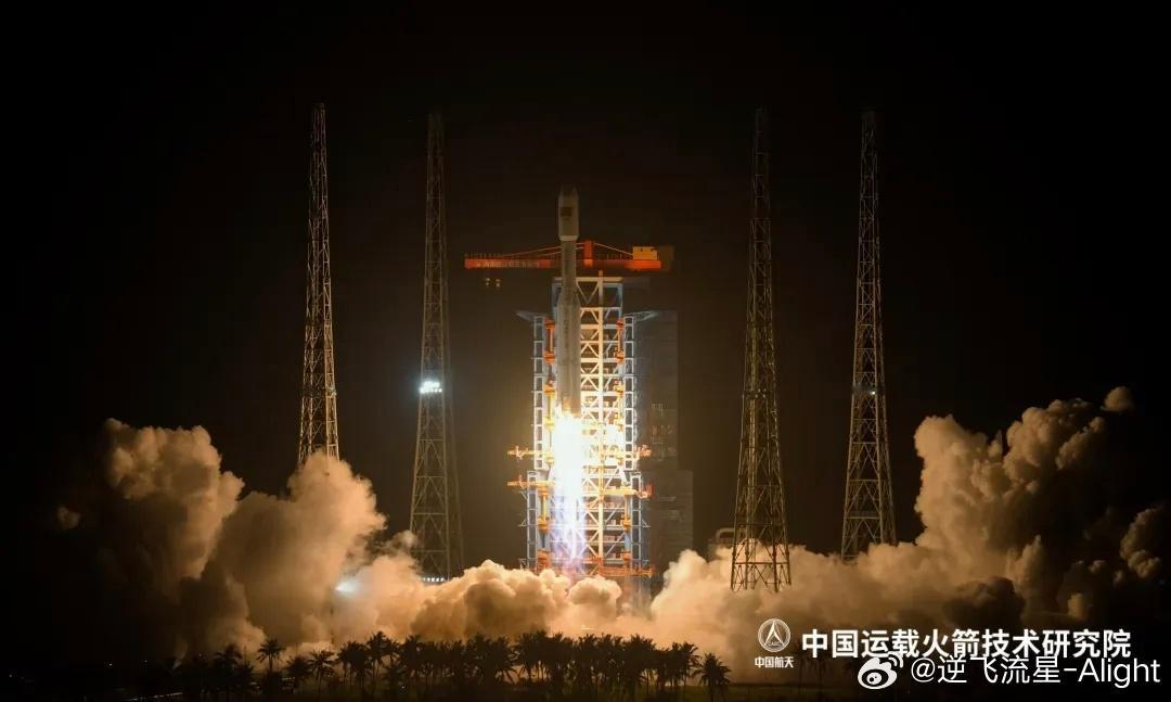 北京时间今天22时42分，长征八号遥8运载火箭在海南商业航天发射场发射升空，将千