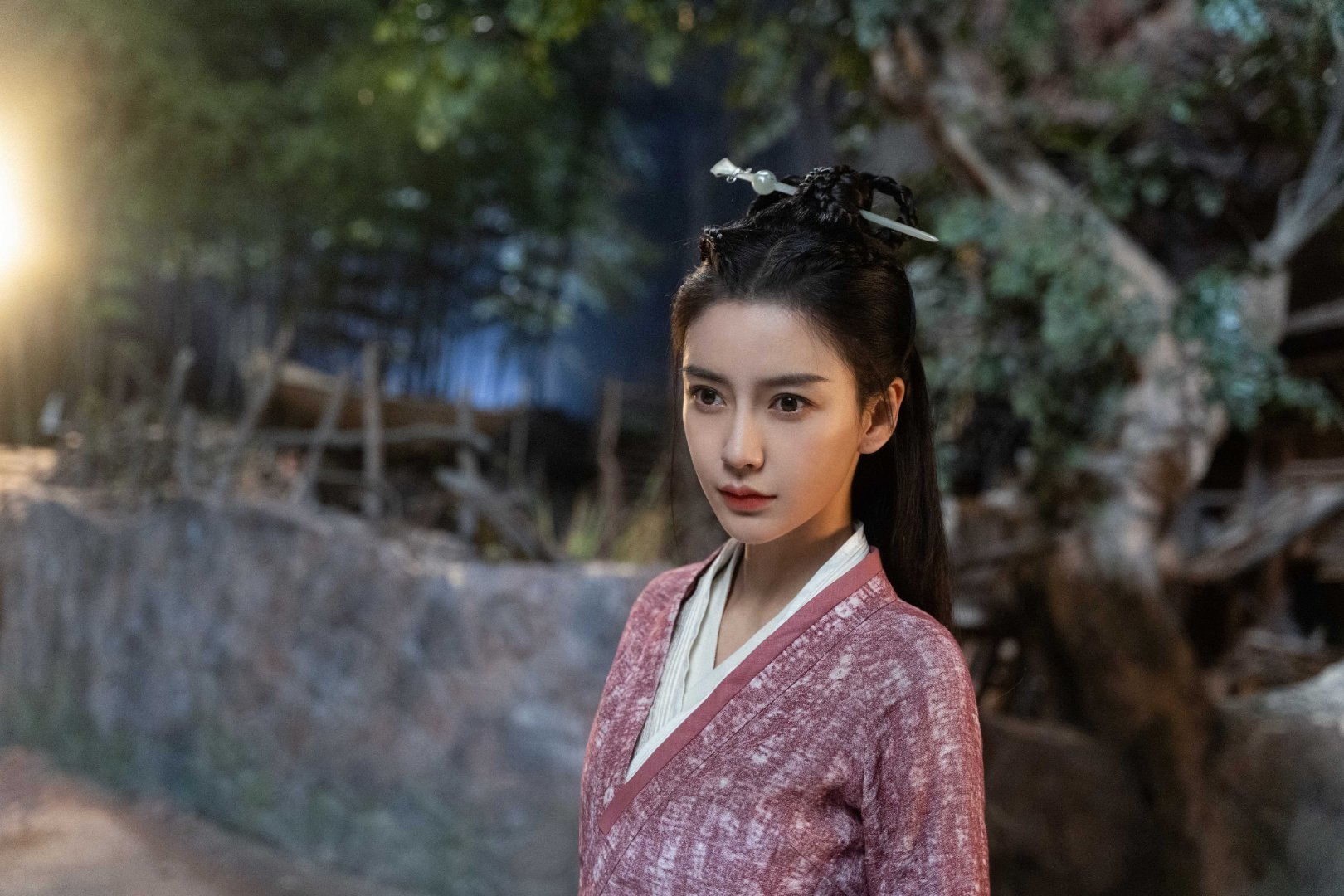 angelababy angelababy 春意填不满你的野心，你要盛夏，也要清