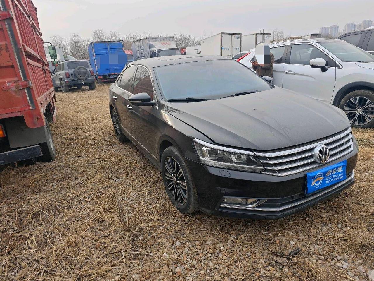 3万收车，卖6万！黑心车贩子有多么暴利？
前两天帮粉丝验了一台帕萨特，2017年