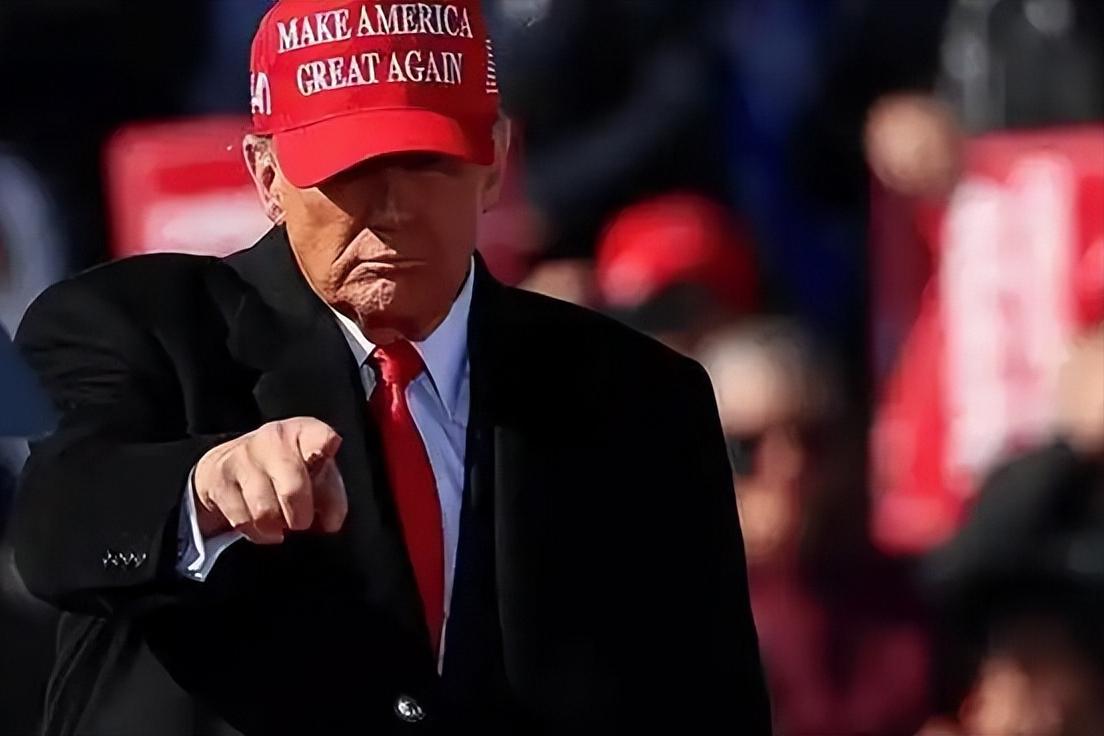 俄罗斯还在虎视眈眈，特朗普就想抢走“爱国者”？这分明是想要我的命，波兰硬气了：不