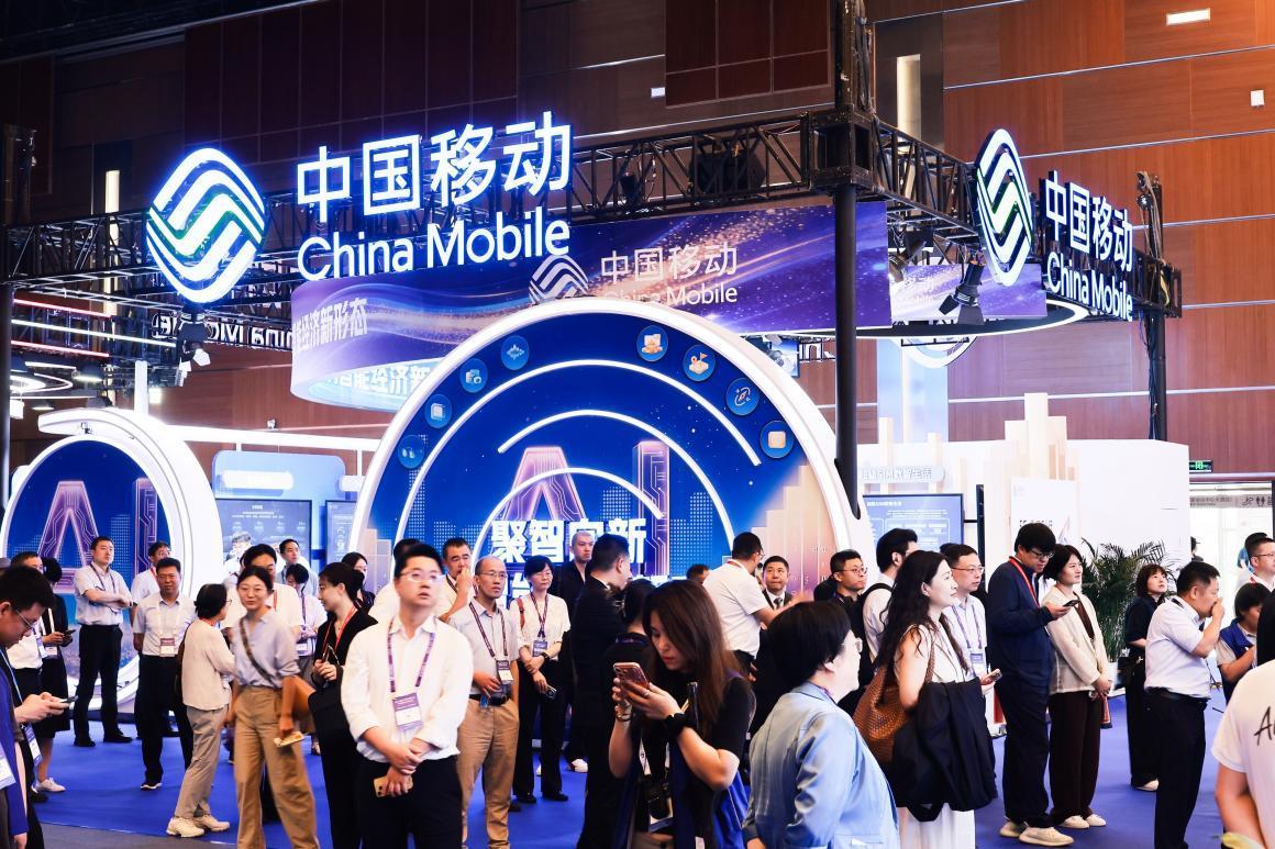 这就是赤裸裸的现实!国内三大电信运营商人工智能综合实力排行榜：
1.中国移动：全