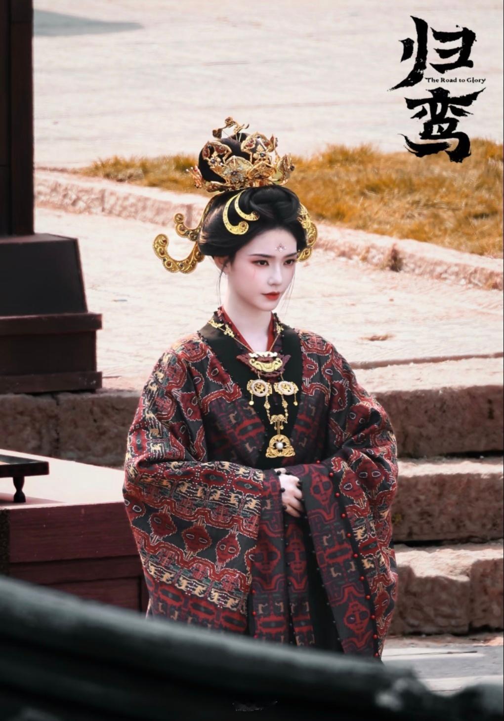 归鸾妆造没有浪费林允的脸归鸾里的林允美成啥了 被林允《归鸾》的古装美晕！妆造组真