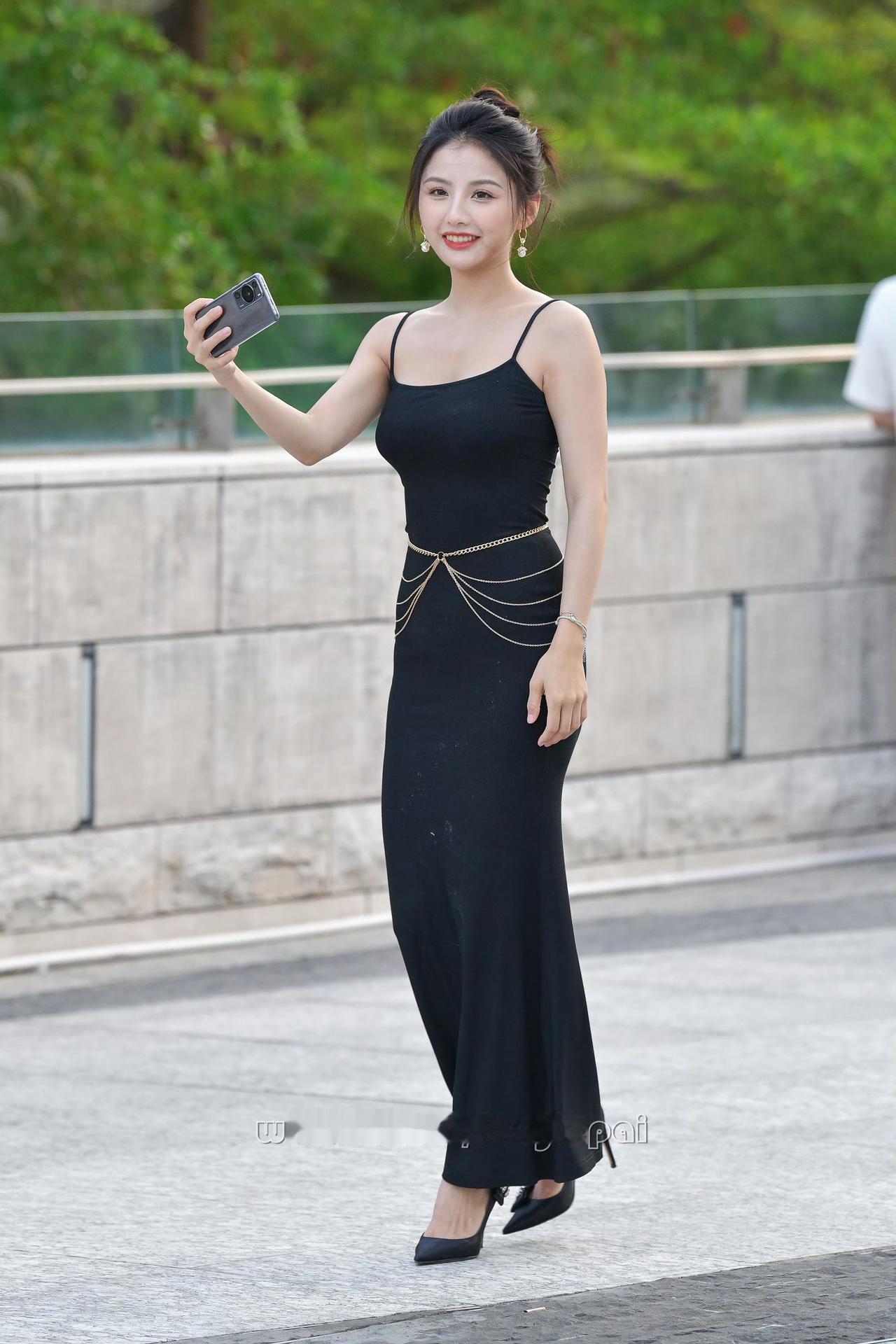 黑色长裙美女贵气黑裙女神 气质黑长裙 黑裙感美女