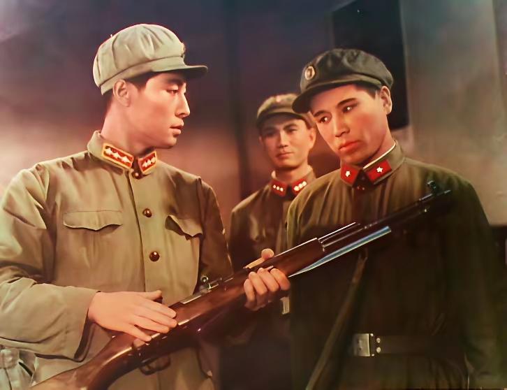 这是什么电影剧照，能说出来的估计都有60岁以上了，大家能说出吗？