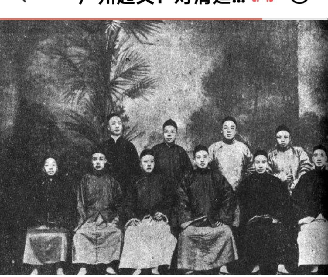 很多人以为，清廷是被武昌起义那一枪打垮的。
不完全对。

真正让清廷胆寒的第一击