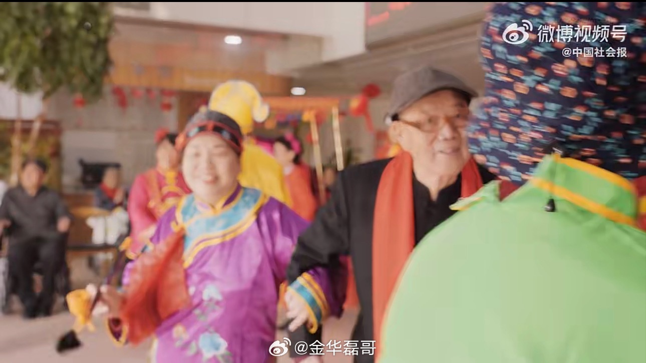 她带50位矿嫂从井下转到床边做养老一块红糖饼记挂多年，七年坚守把旧楼变成暖心港湾