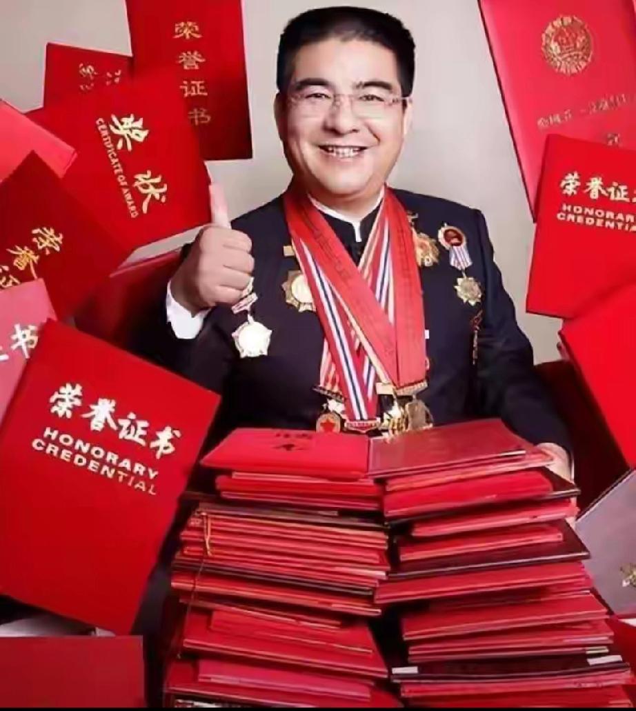 从堆钱高调捐20亿到归隐种地！消失十年的陈光标，现状太意外
 
        