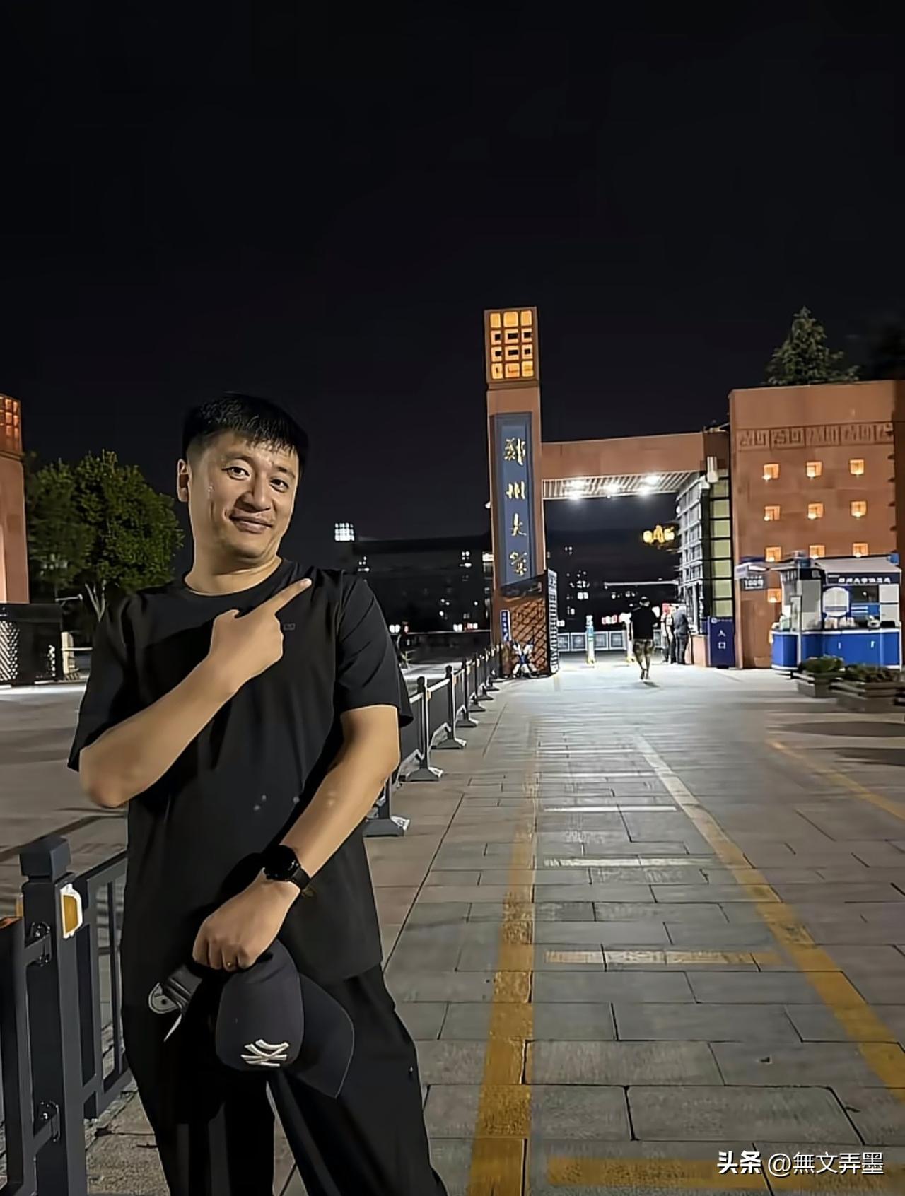 高考出分了，考生家长都忙死了：你人哩？该你上场了
专业的人没有你精通，精通的人没